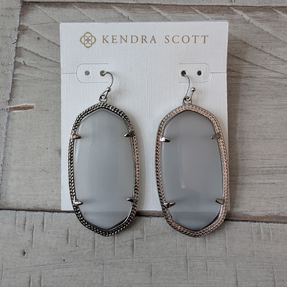 Kendra Scott Danielle Silver and Gray Cat's Eye Earrings